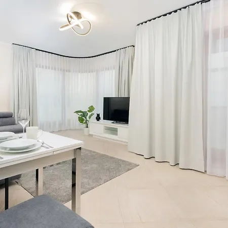 Batorego 7 Gdynia Apartments By Noclegi Renters Exterior photo