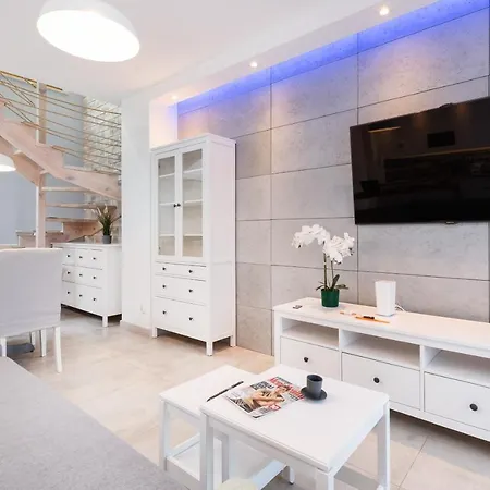 Batorego 7 Gdynia Apartments By Noclegi Renters Exterior photo