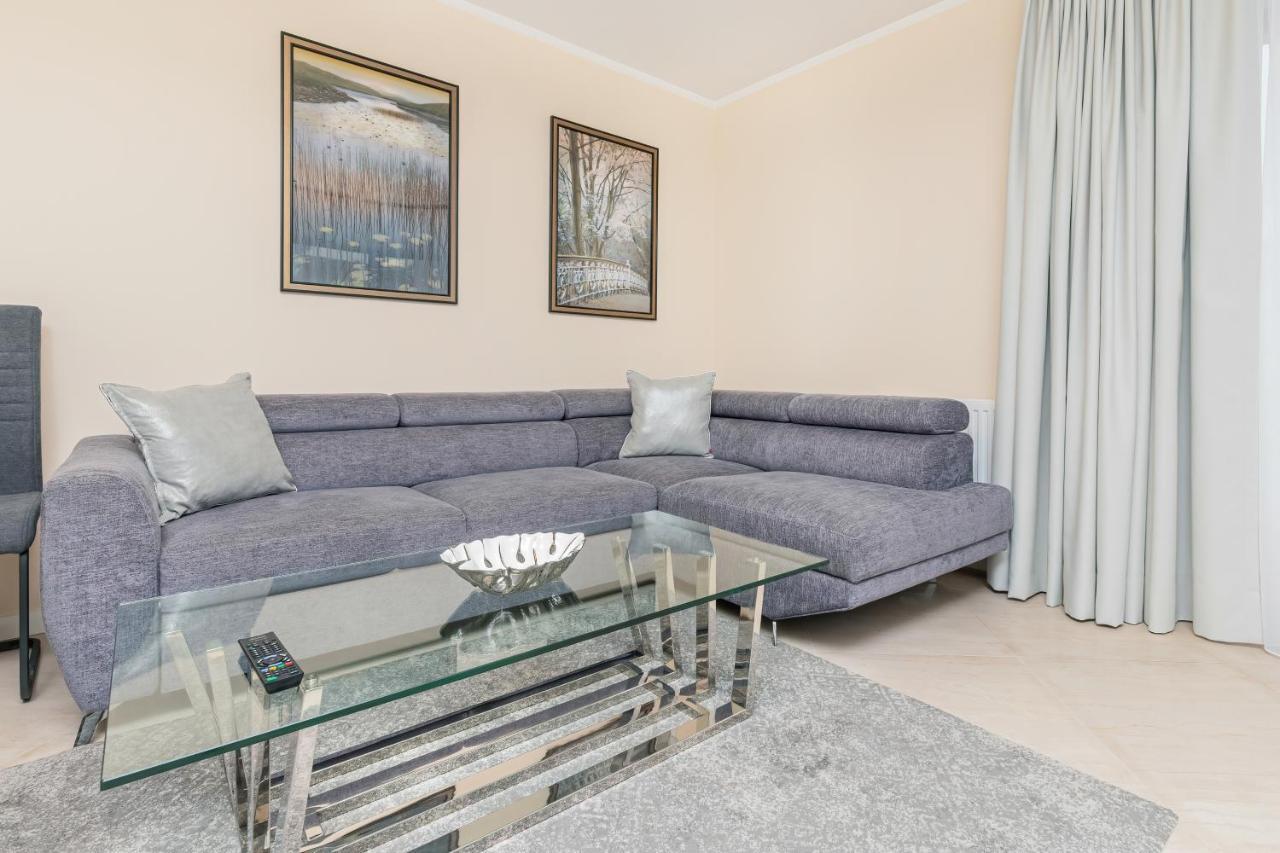 Batorego 7 By Renters *