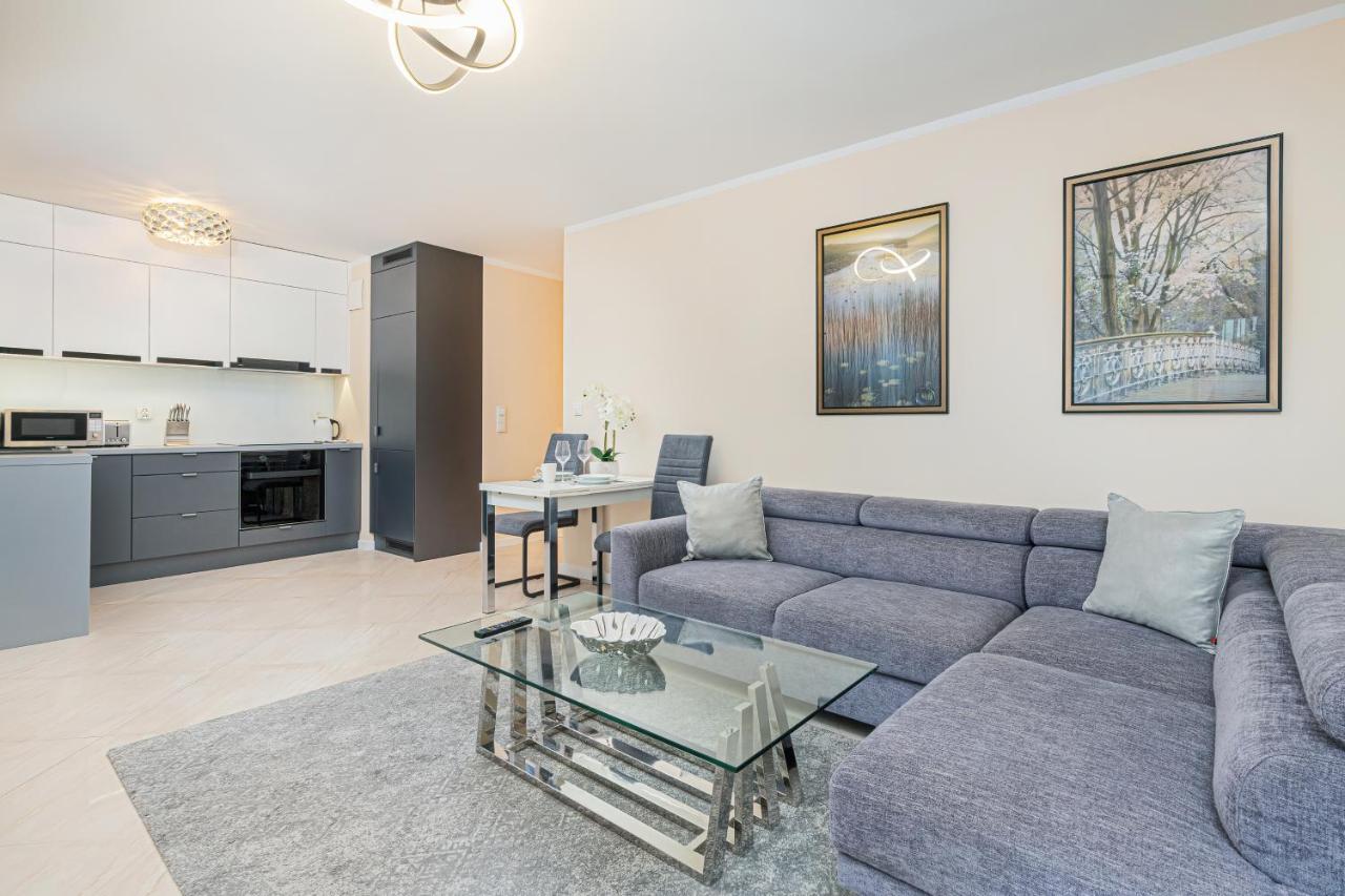 Batorego 7 By Renters Apartment Gdynia